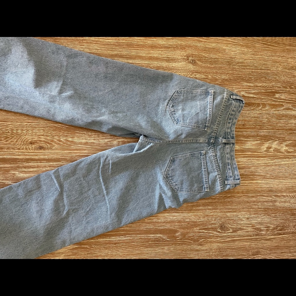 Jeans - Picture 3 of 4